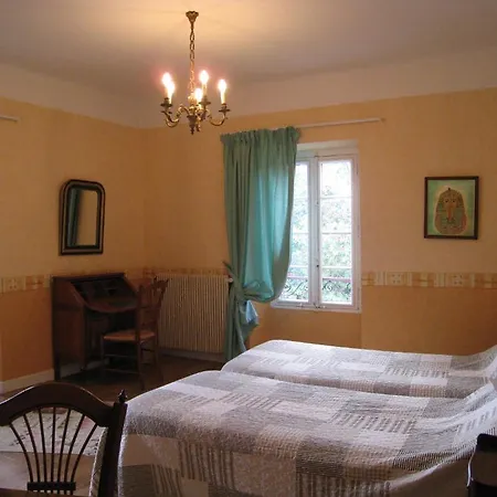 D'hotes Closerie Du Guilhat 2*